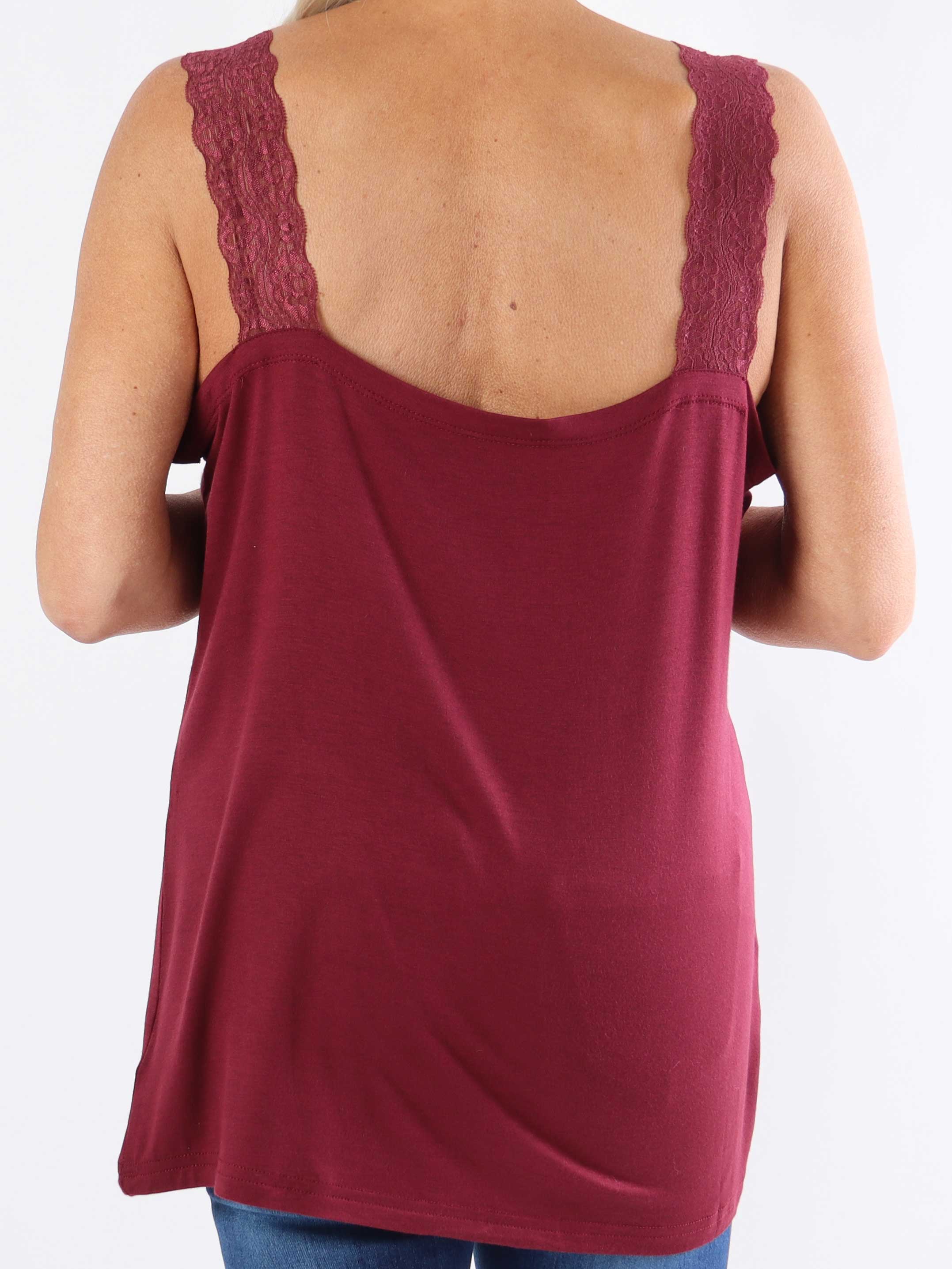 Florina - Basis plus size top i viskose med blondestropper